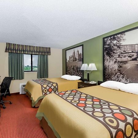 Super 8 By Wyndham Grinnell Ia Ngoại thất bức ảnh