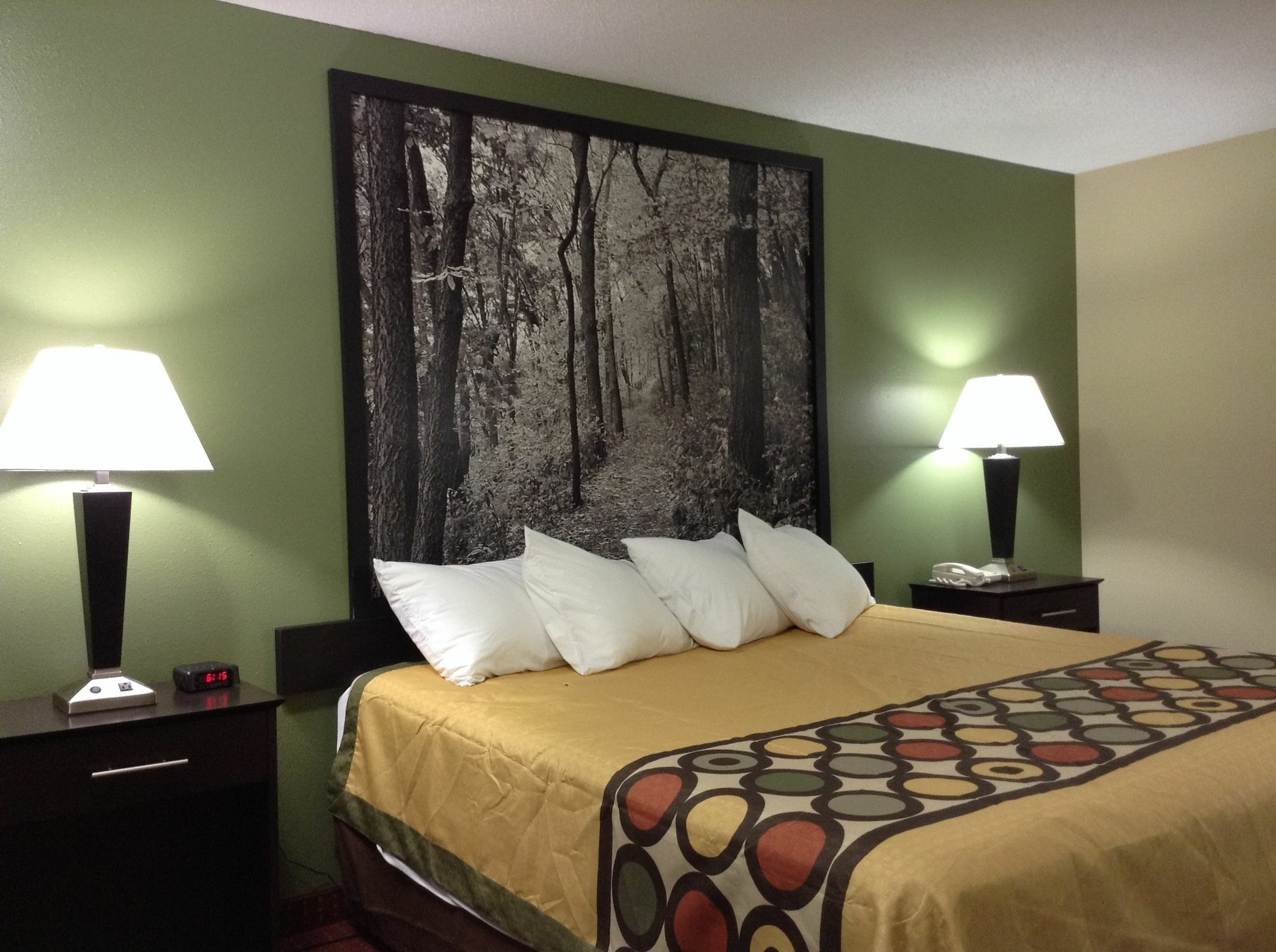 Super 8 By Wyndham Grinnell Ia Ngoại thất bức ảnh
